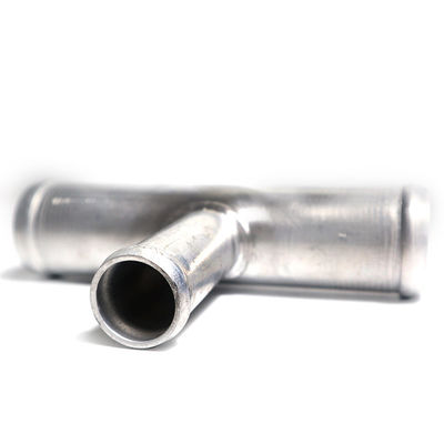 Onderdelen voor bussen Metalen loodgietersleidingen Driewegpijp voor King Long Bus OE NO. 8111-01674
