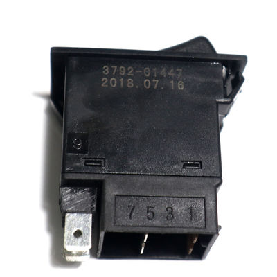 OE NO. 3792-00225 Busonderdelen Schakelaar voor King Long Bus Main Power Rocker Schakelaar