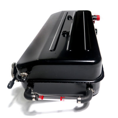 OEM grootte airconditioner metalen uitbreidingswatertank voor Higer bus koelsysteem