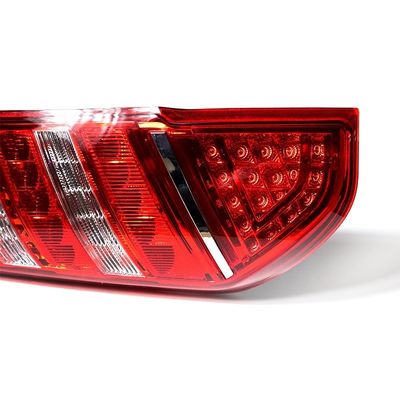 Busonderdelen Achterste achterlicht 4133-00217 voor Golden Dragon Bus Headlight Style